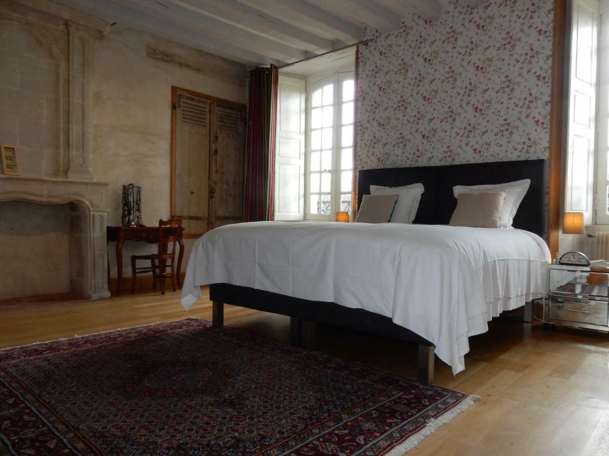 Le Presbytere Du Vigneau Menil Ngoại thất bức ảnh